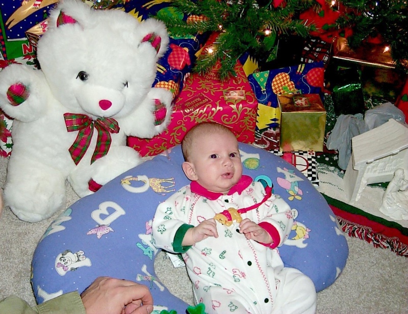 Hildebrand Christmas ScreenSaver/800x600_1999-12-22-Chance-bopee-bear.jpg